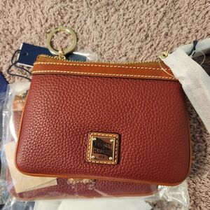 Dooney and bourke kirby wristlet